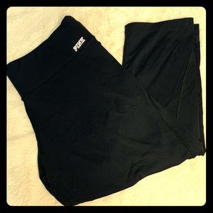 PINK Black Capri leggings
